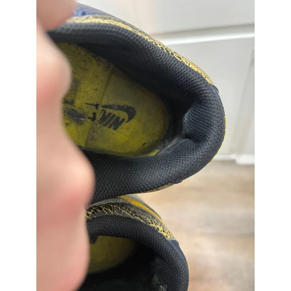 Nike Dunk Low Vintage Michigan Midnight Preowned Men's Size 12
